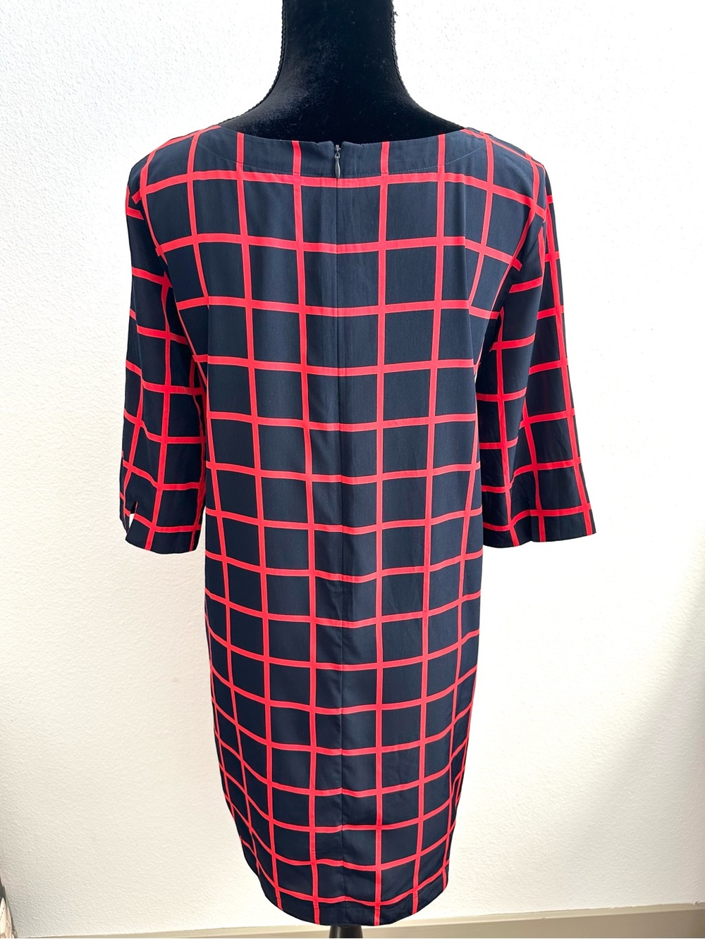 GAP SHIFT DRESS - Picture 3 of 14